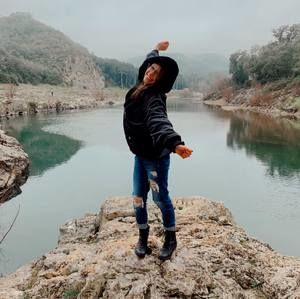 Meet your Posher, Meagan